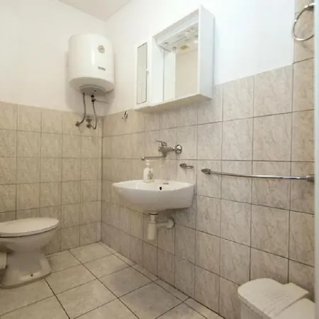 Apartments Jaksa *