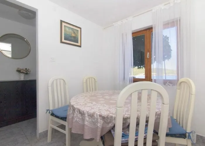Apartments Jaksa Apartment
