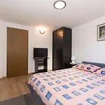 Jaksa Appartement Vis